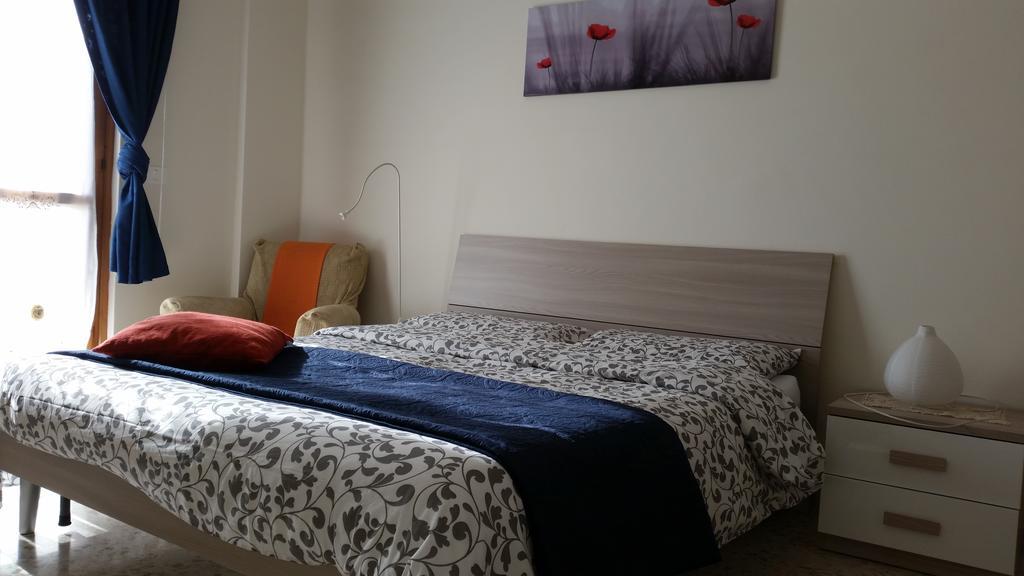 Lian Room B&B กาแซร์ตา ห้อง รูปภาพ